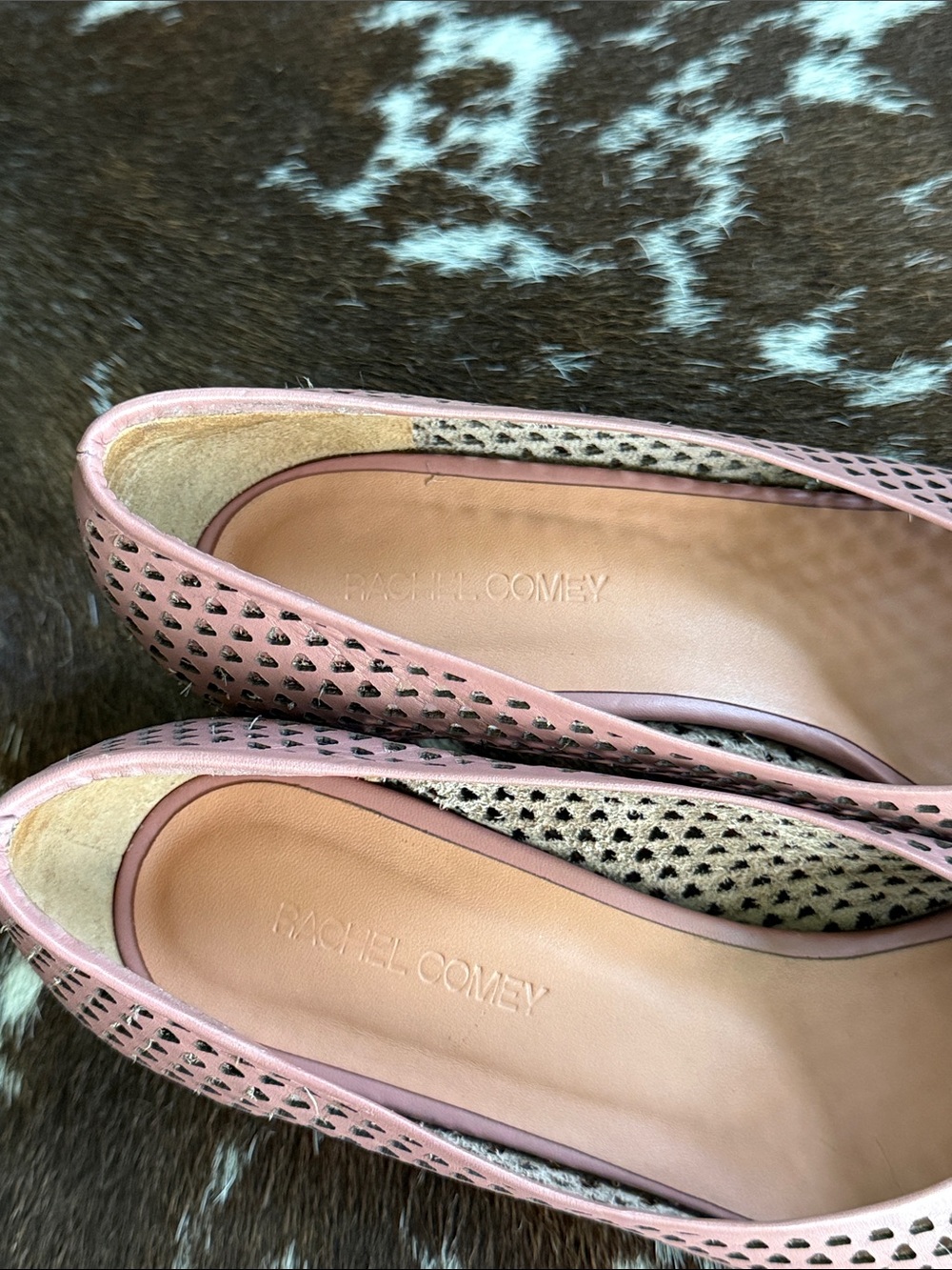 Rachel Comey Mauve Perforated Pointed-Toe Pumps size 9 - Picture 3 of 6